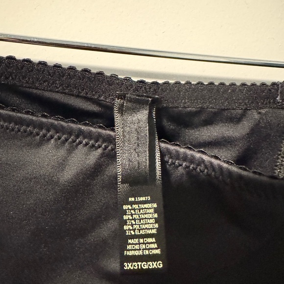 SKIMS Glam Pants - Picture 4 of 5